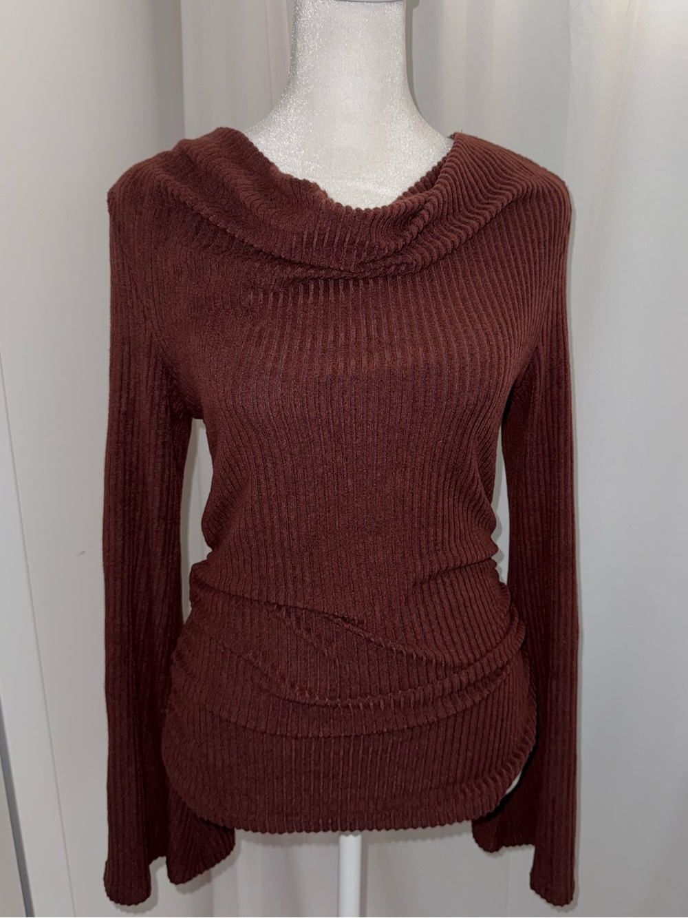 Brand new SIZE MEDIUM BROWN long sleeve top